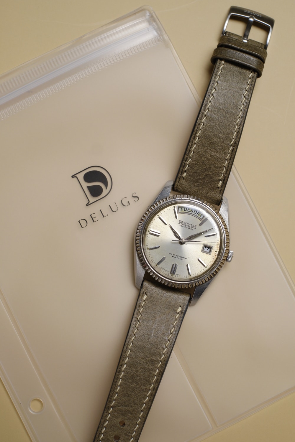 Delugs Grigio Waxy Slim Strap